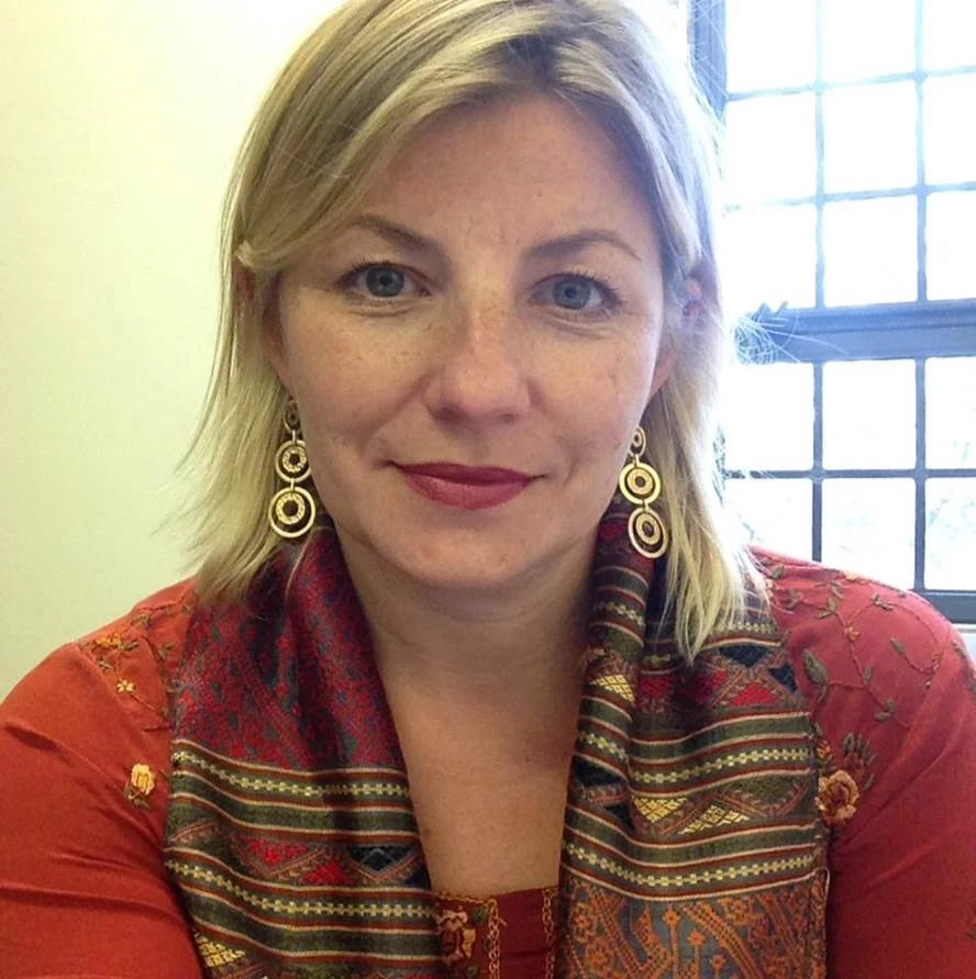 Taiwan Mandarin shuo ‘to say’ as a complementizer: A sociolinguistic analysis of a grammaticalization in progress logo