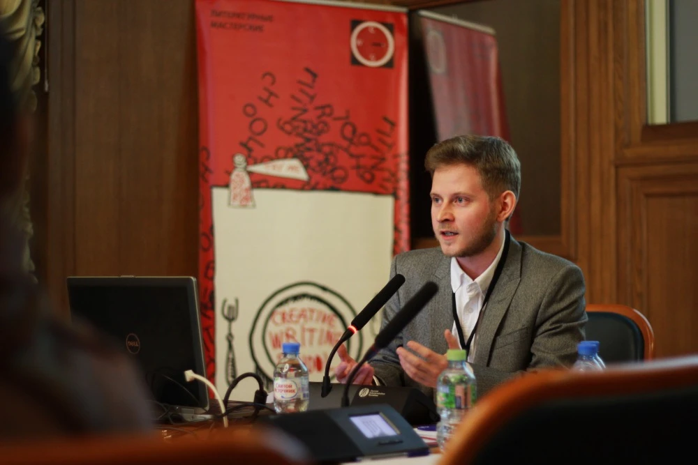 Dostoevsky, Sechenov and reflexes of the brain: to a stylistic genealogy of Notes from Underground logo