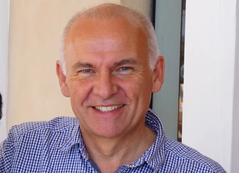 A Global Learning Crisis - Using tablets to get one billion children reading logo