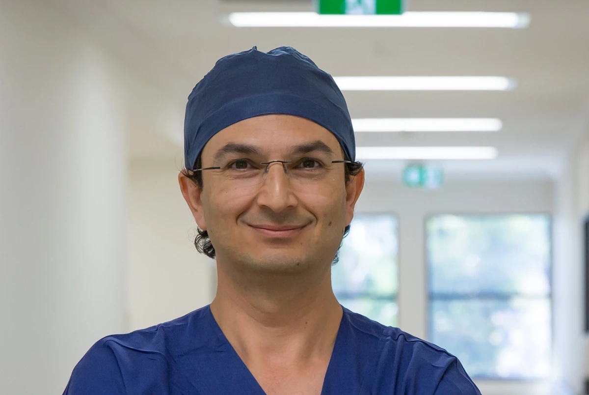 Osseointegration, approaching 1,000 cases. logo