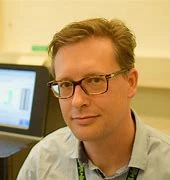 Drug response and tolerance in normal and cancer cells logo