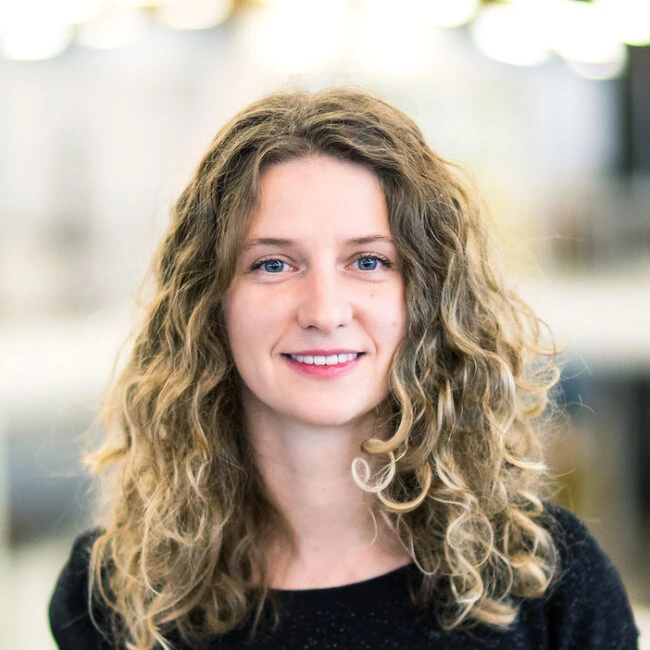 Challenging construction through computational and digital fabrication logo