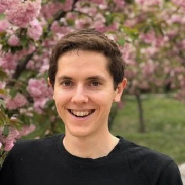 A weak convergence viewpoint on invertible coarse-graining logo