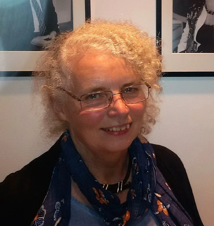 Reaching for the Sun logo