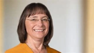 Identifying therapeutic opportunities in the metabolic crosstalk between the tumour and the host logo