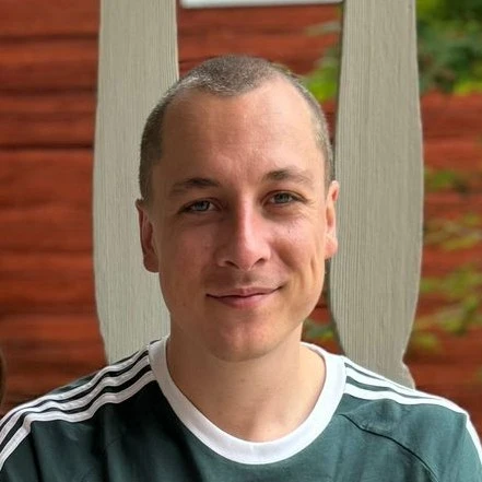 Adaptive probabilistic ODE solvers without adaptive memory requirements logo