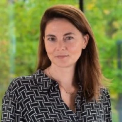 Immune-related cellular niches in the regenerating heart  logo