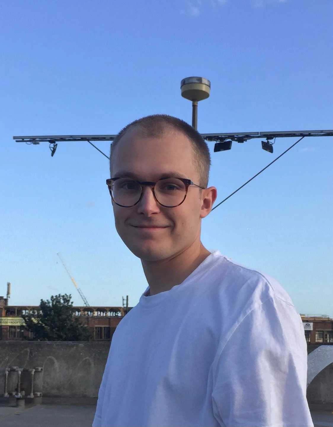 Statistical Finite Elements via Interacting Particle Langevin Dynamics logo