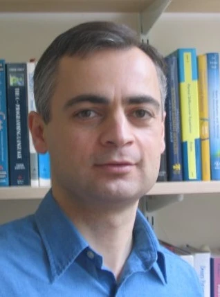 Integrated geometric modelling and finite element analysis on non-conforming grids logo