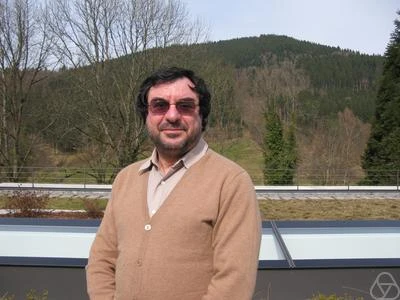 Model and estimator selection for density estimation with L2-loss logo