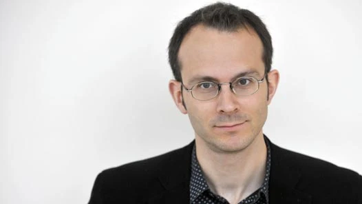 Numbers  are  weapons:   a  self-defence  guide logo